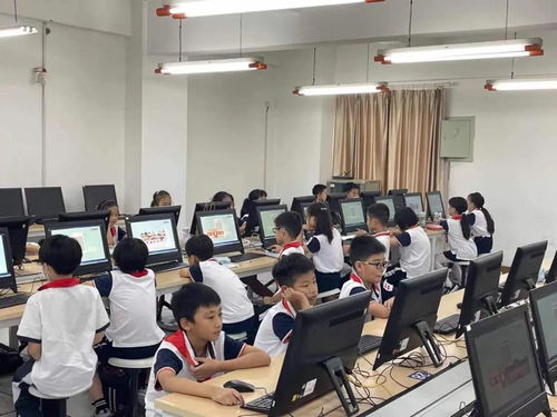 科技校園行 上?！p減’政策下Python編程融入新黃浦實驗學(xué)校課后服務(wù)